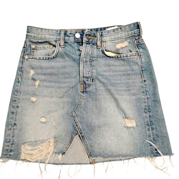 Divided | Distressed Denim Skirt | Size 6 - Picture 1 of 9